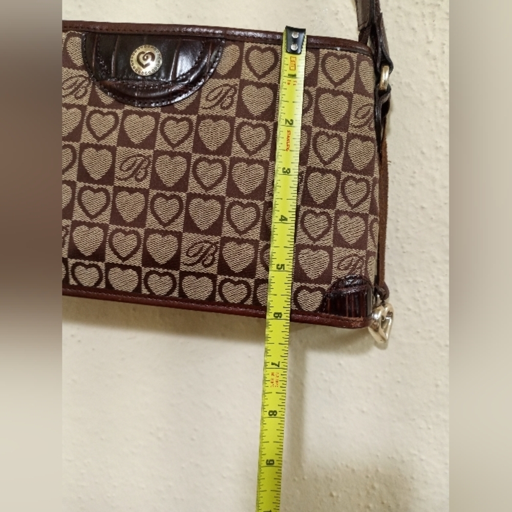 Stylish Brown Heart Pattern Shoulder Bag - Picture 8 of 13